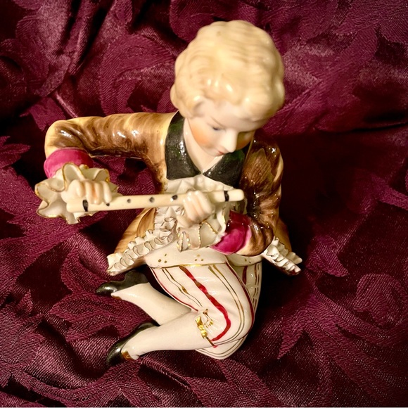 Victorian Lace Porcelain Boy & Girl Figurine Set - Picture 9 of 13